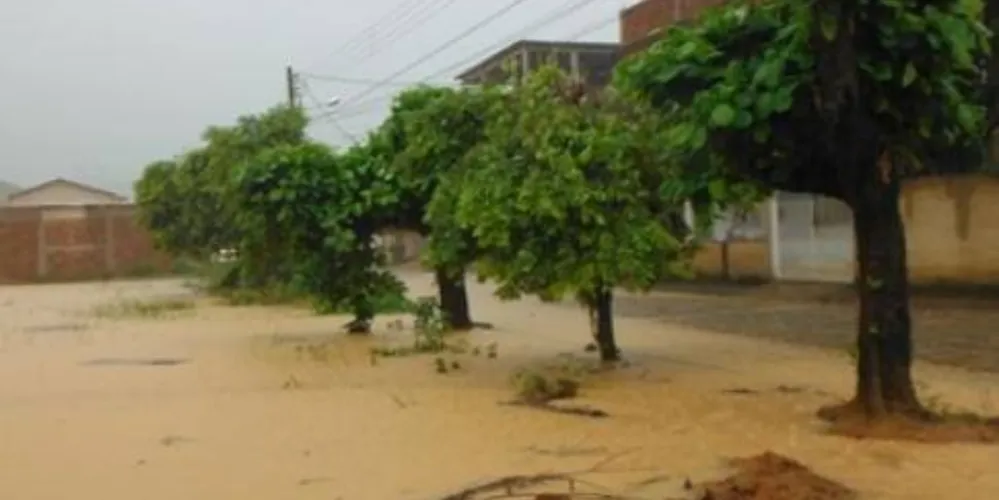 Imagem ilustrativa da imagem Minas e Espírito Santo calculam prejuízos após chuvas