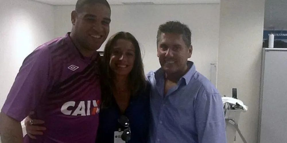 Imagem ilustrativa da imagem Adriano veste camisa do Furacão para iniciar exames médicos