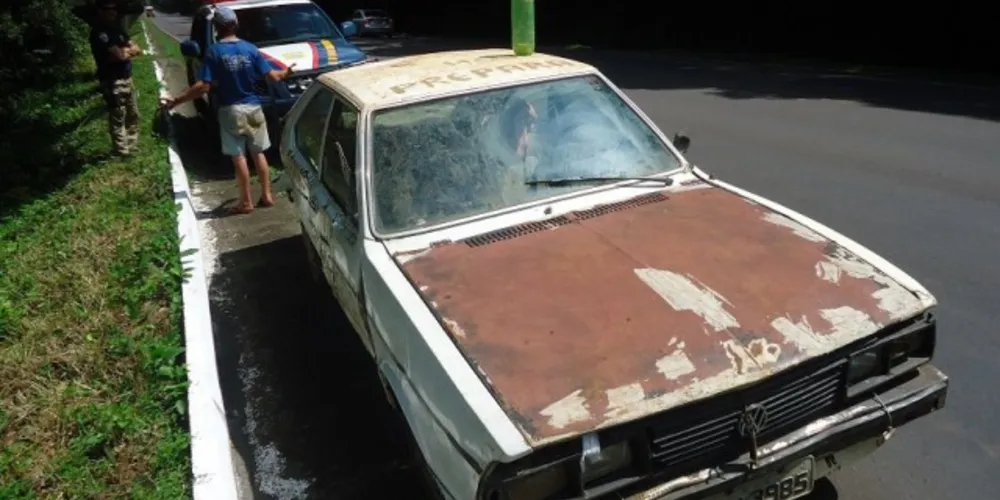 Imagem ilustrativa da imagem PRF apreende carro que usava garrafa no lugar do tanque