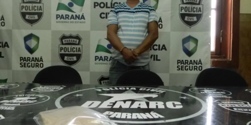 Imagem ilustrativa da imagem Suspeito de tráfico é preso quando chegava em casa