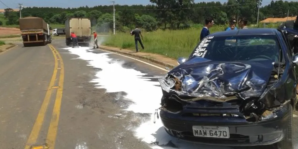 Imagem ilustrativa da imagem Acidente deixa uma pessoa ferida e óleo espalhado na pista