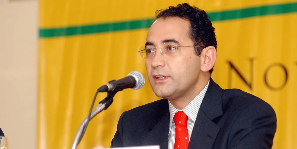 Imagem ilustrativa da imagem Barbosa determina prisão do deputado João Paulo Cunha