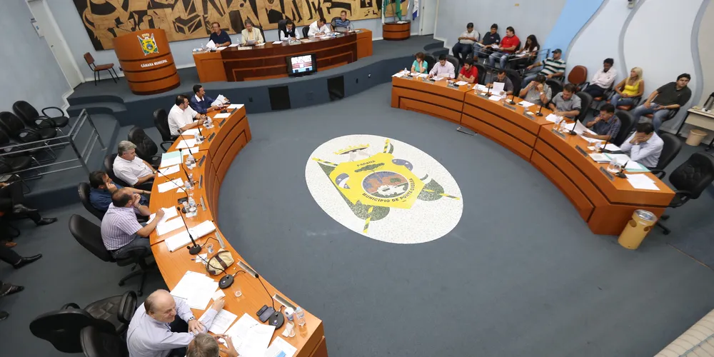 Imagem ilustrativa da imagem Câmara encerra sessão com todos os projetos aprovados