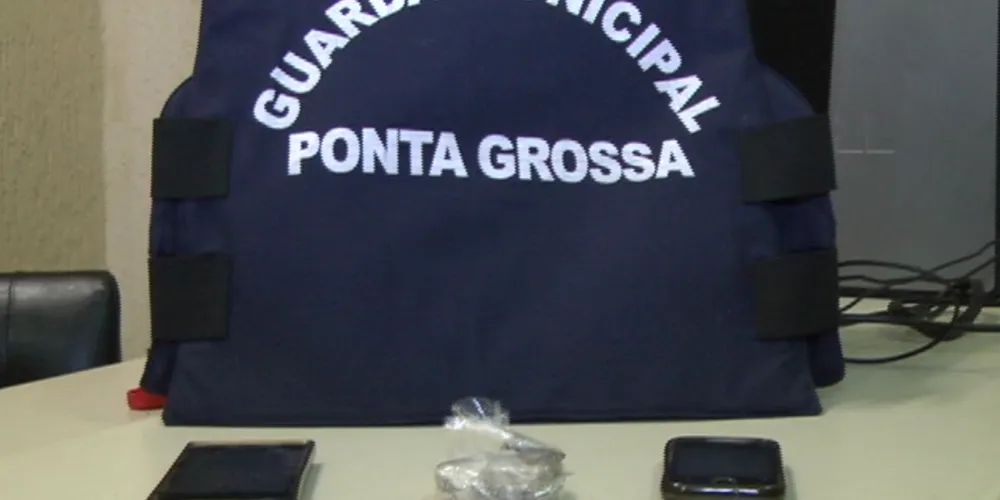 Imagem ilustrativa da imagem Guarda Municipal apreendeu 2 menor acusado de trafico de drogas.