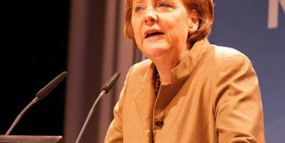 Imagem ilustrativa da imagem Angela Merkel cai de esqui e sofre fissura na bacia