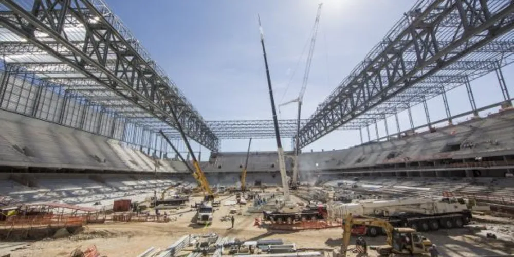 Imagem ilustrativa da imagem Dilma acredita que estádio de Curitiba ficará pronto no prazo