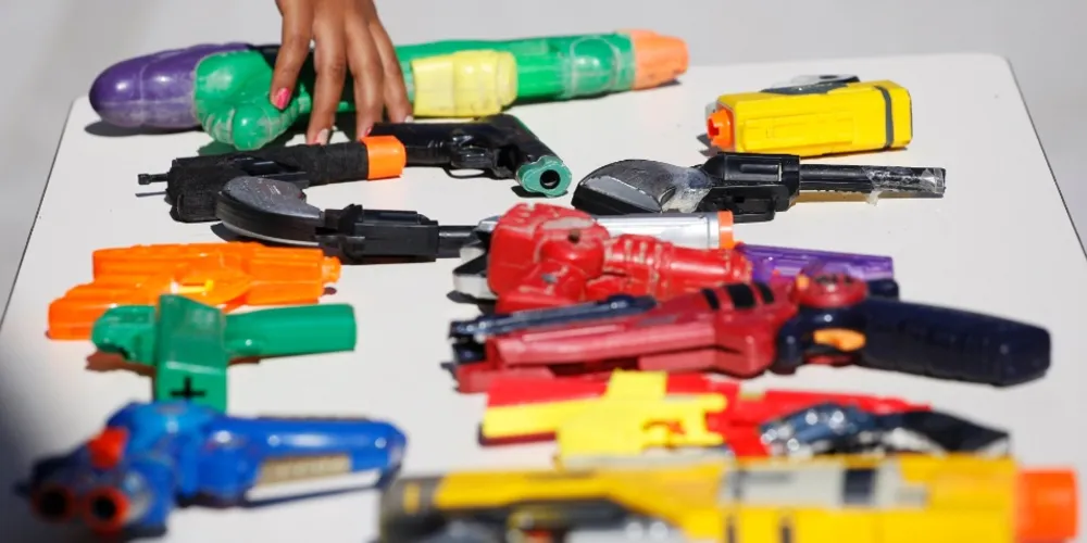 Imagem ilustrativa da imagem Quadrilha da arma de brinquedo é desarticulada
