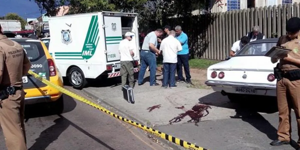 Imagem ilustrativa da imagem Homem busca cabo após carro pifar e é morto no retorno