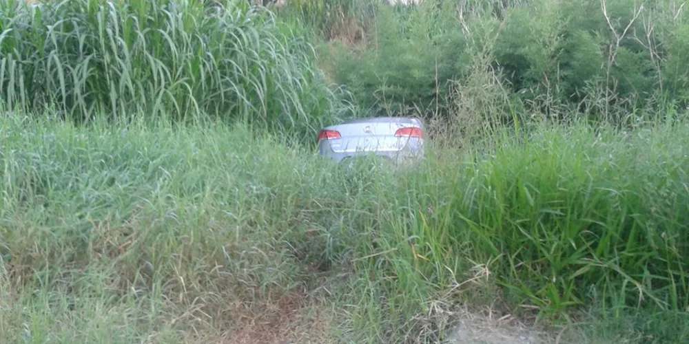 Imagem ilustrativa da imagem Pela terceira vez, carro cai em rua sem saída