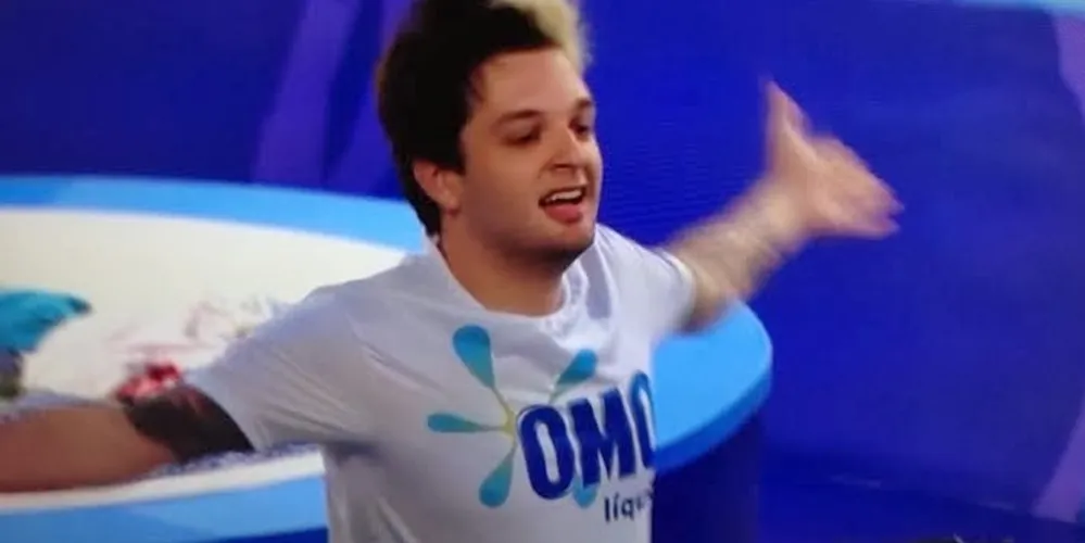 Imagem ilustrativa da imagem Cássio supera Tatiele e se torna o novo líder do BBB