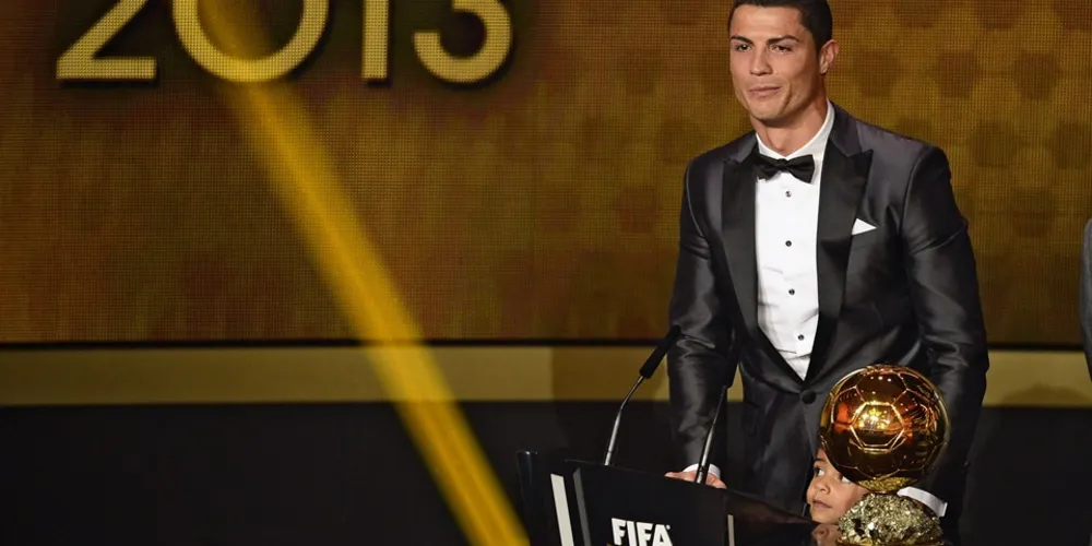 Imagem ilustrativa da imagem Cristiano Ronaldo é eleito o melhor jogador do mundo