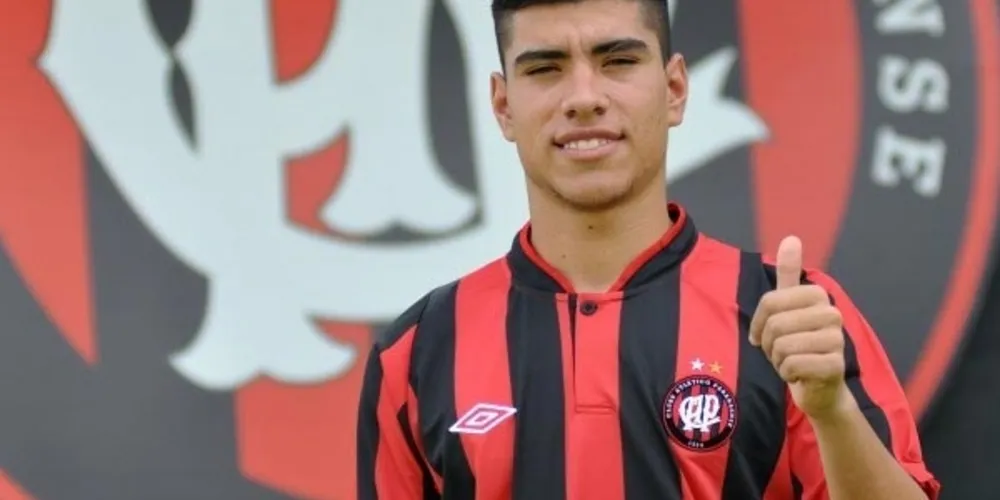 Imagem ilustrativa da imagem Bota e CAP entram em campo por vaga na Libertadores
