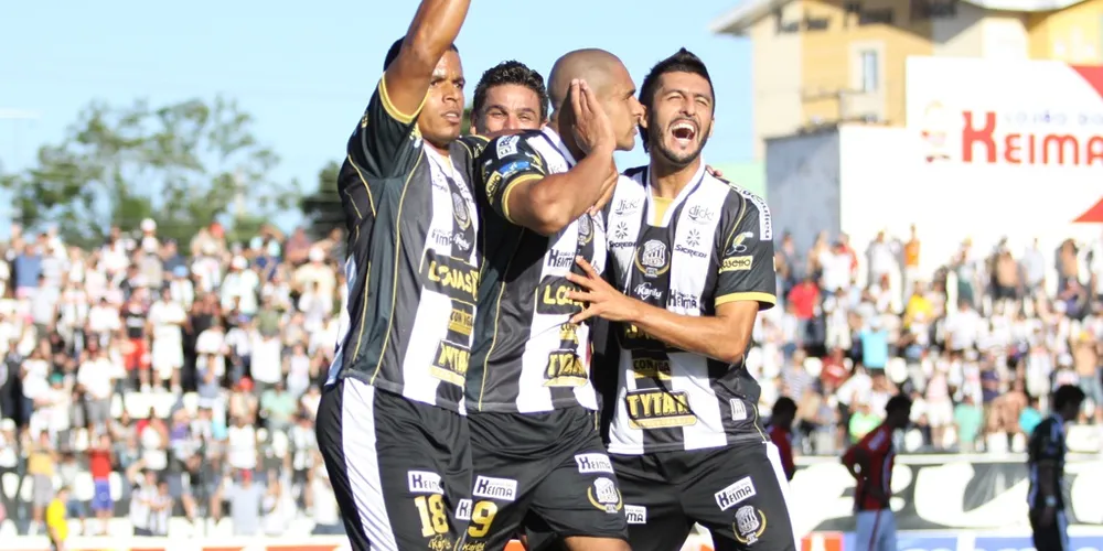 Imagem ilustrativa da imagem Velho conhecido do Fantasma, Ícaro está de volta 