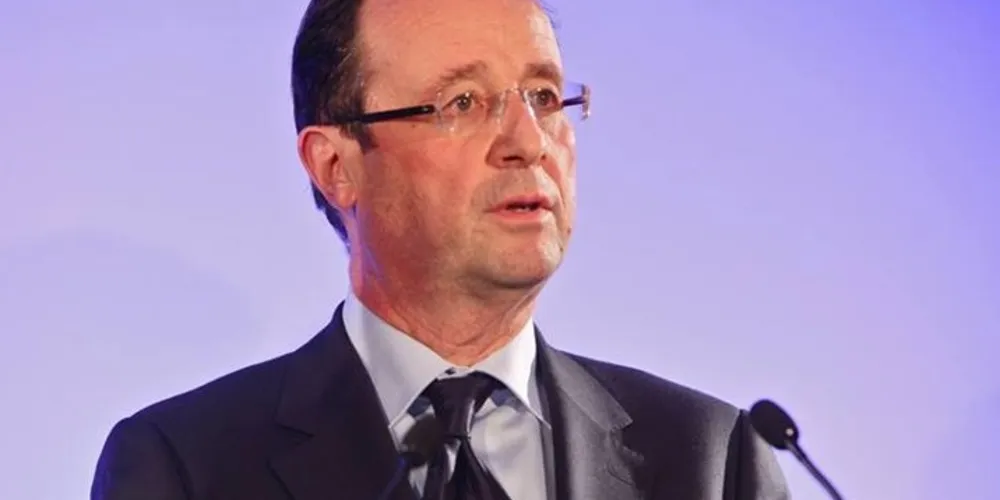 Imagem ilustrativa da imagem Bomba explode antes do encontro entre Hollande e papa