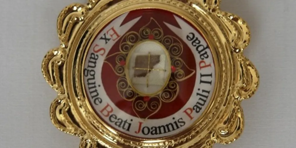 Imagem ilustrativa da imagem Polícia encontra relíquia com sangue de João Paulo II