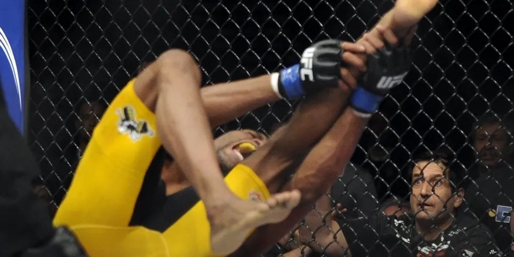 Imagem ilustrativa da imagem Anderson Silva, a canela 'de vidro' e a política brasileira
