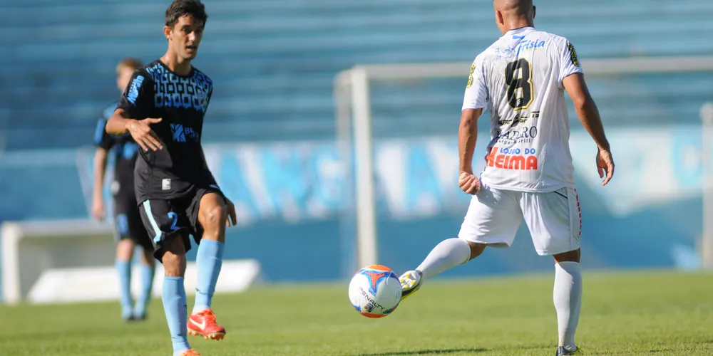 Imagem ilustrativa da imagem Sensação, Maringá é o líder depois de quatro jogos