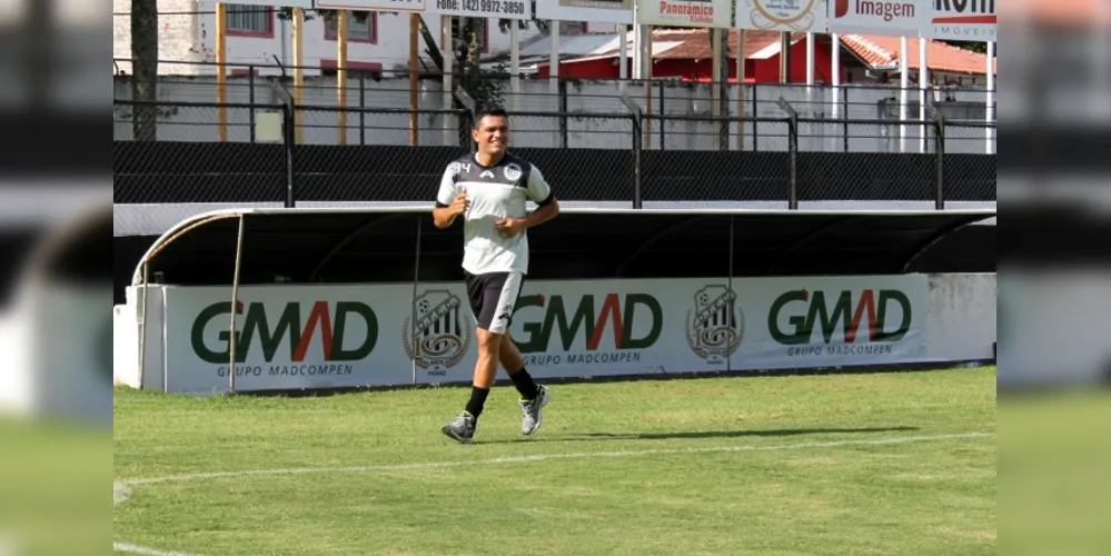 Imagem ilustrativa da imagem Operário joga para escapar das últimas posições no Paranaense