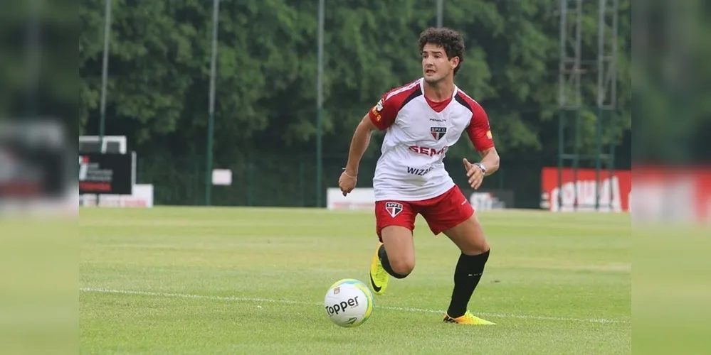 Imagem ilustrativa da imagem Alexandre Pato já treina com a camisa do São Paulo