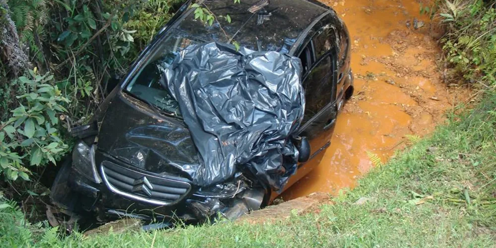 Imagem ilustrativa da imagem Capotamento deixa um morto na BR-373