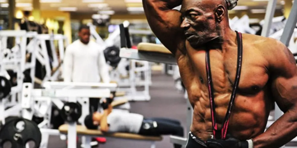 Imagem ilustrativa da imagem Fisiculturista de 70 anos é inspiração para jovens praticarem exercícios