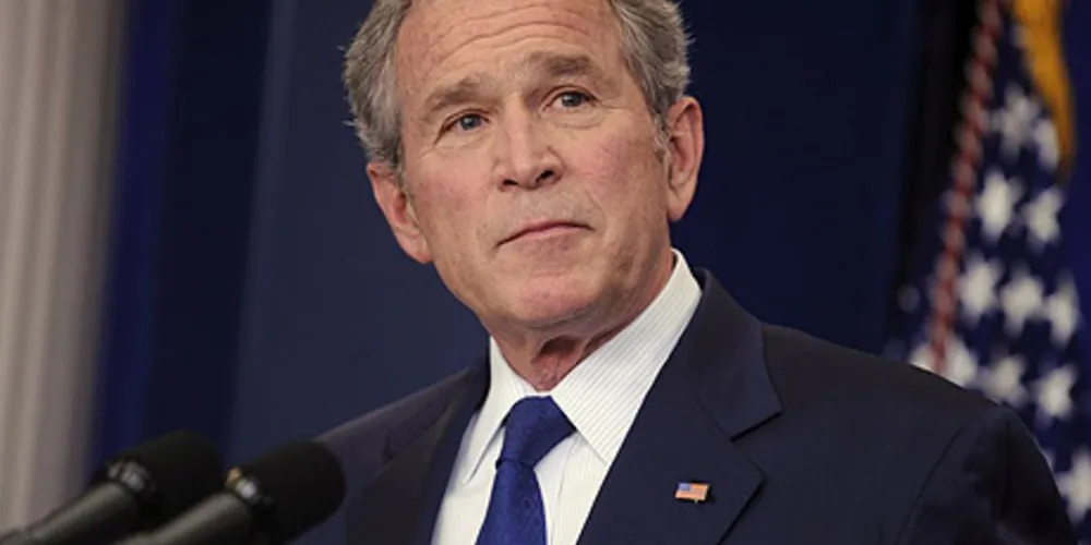 Imagem ilustrativa da imagem Homem é preso com rifle por ameaçar George W. Bush