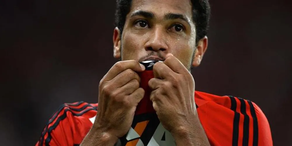 Imagem ilustrativa da imagem Negociação ‘mela’ e Hernane continua no Flamengo