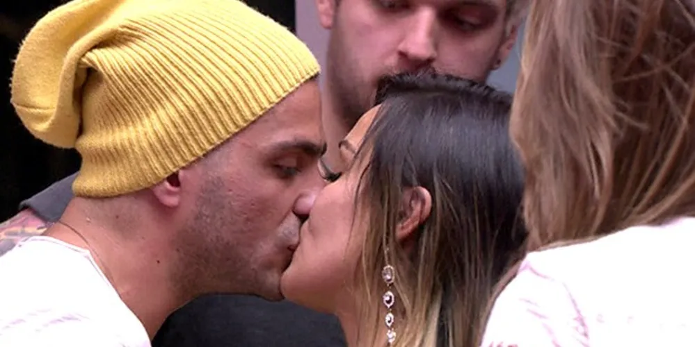 Imagem ilustrativa da imagem Brothers comentam eliminação de Junior do BBB 14