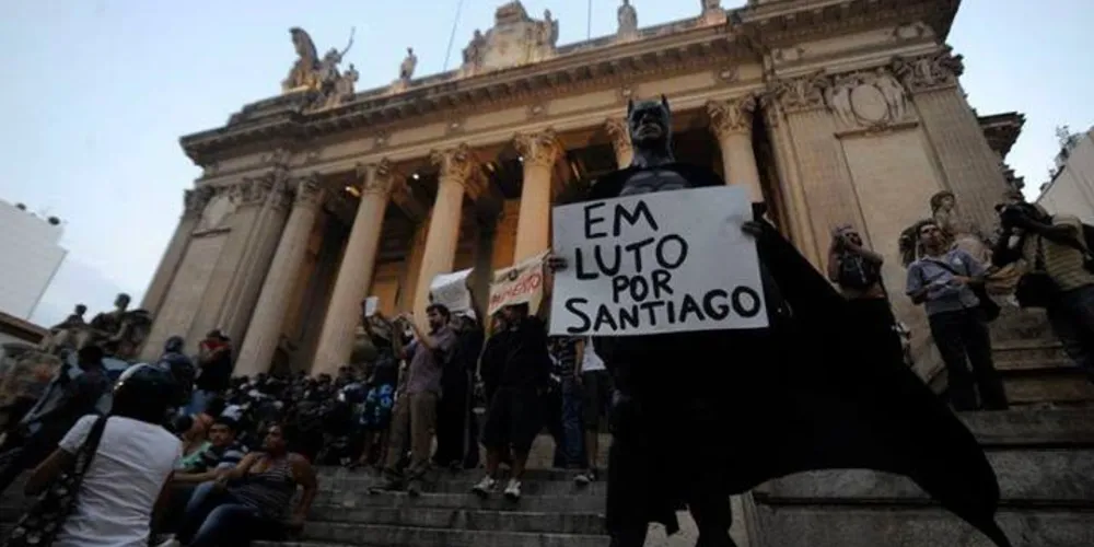 Imagem ilustrativa da imagem Suspeito de acender rojão que matou cinegrafista é preso