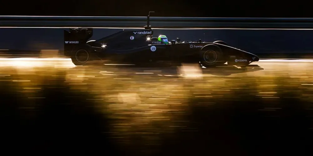 Imagem ilustrativa da imagem Massa lidera último  dia de treinos livres em Jerez