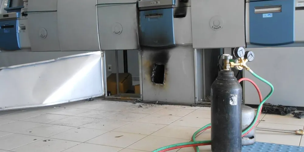 Imagem ilustrativa da imagem Gangue do maçarico ataca mais um banco da cidade