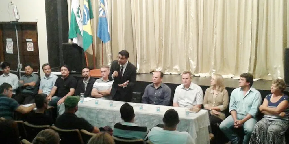 Imagem ilustrativa da imagem População participa de audiência pública sobre os animais de rua