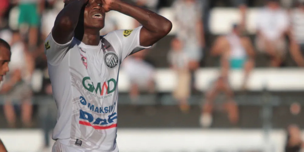Imagem ilustrativa da imagem Operário perde no Oeste e no momento está caindo