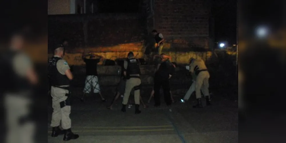 Imagem ilustrativa da imagem Mais de 200 policiais caçam bandidos em Telêmaco Borba