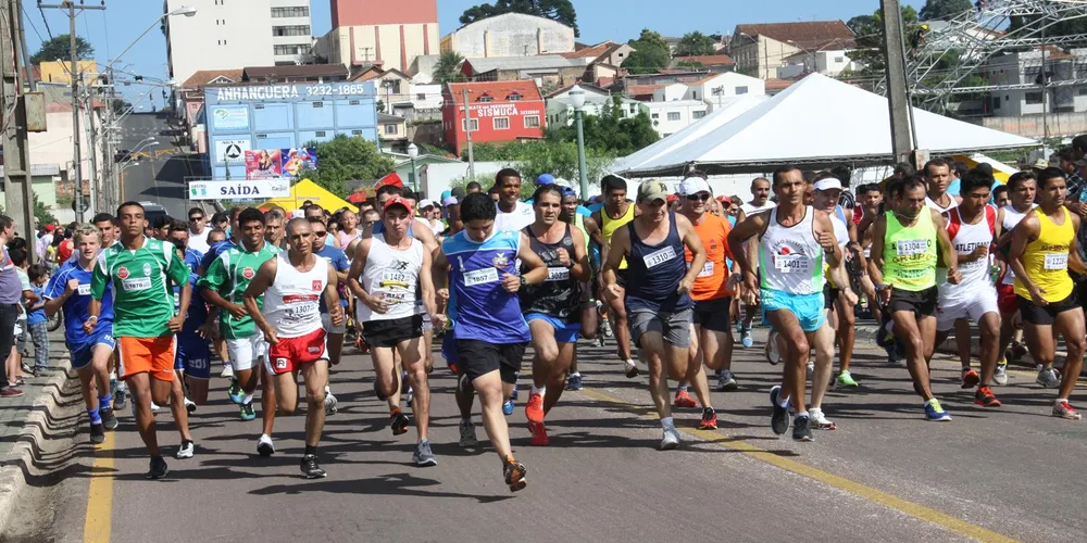 Imagem ilustrativa da imagem César Menotti e Fabiano agitam aniversário de Castro
