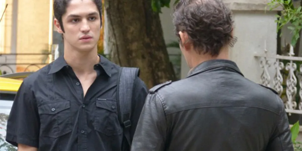 Imagem ilustrativa da imagem Malhação: Antônio conta para Anita que encontrou seu pai