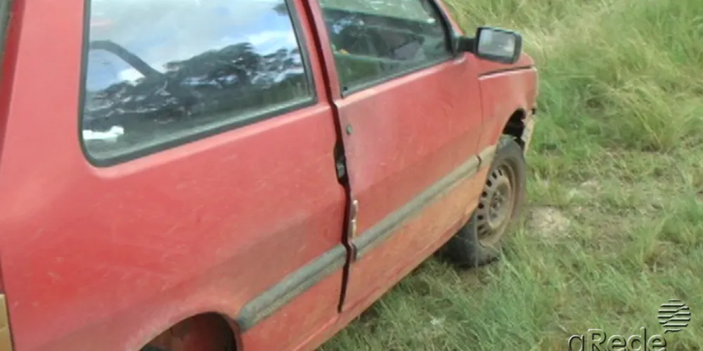 Imagem ilustrativa da imagem Carro incendiado é encontrado em plantação de soja