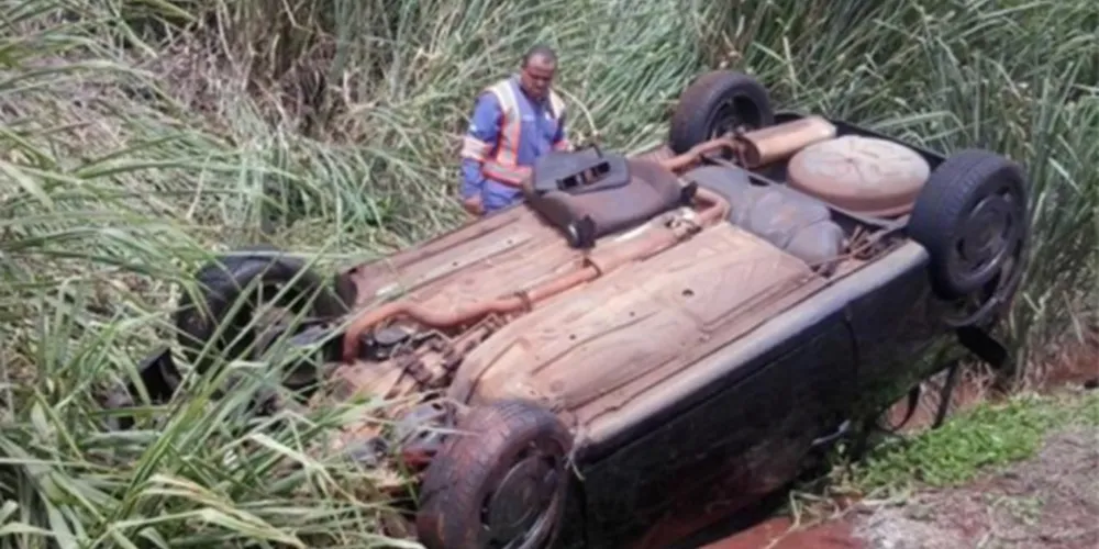 Imagem ilustrativa da imagem Carro cai de barranco e vítima é socorrida após 14 horas