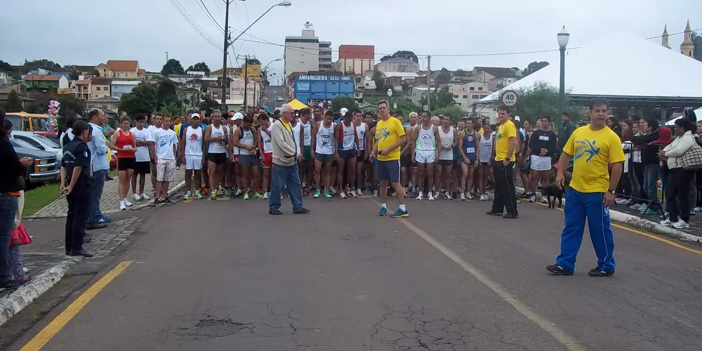 Imagem ilustrativa da imagem Inscrições para Corrida Rústica terminam nesta quinta-feira