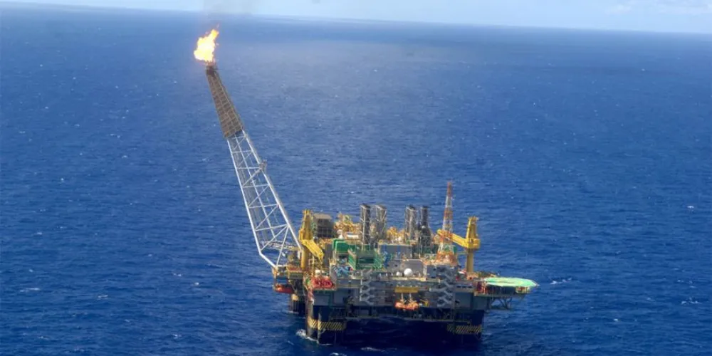 Imagem ilustrativa da imagem Brasil deixará de importar diesel em até três anos