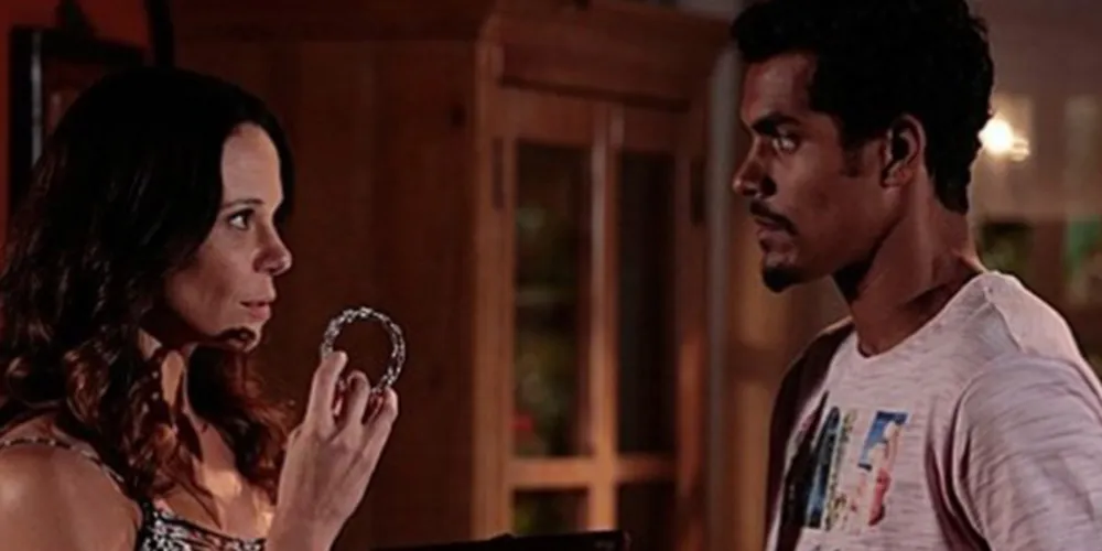 Imagem ilustrativa da imagem Juliana surpreende Jairo com sugestão de casamento