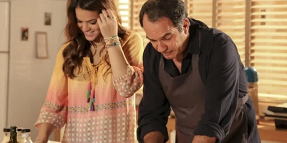 Imagem ilustrativa da imagem Em Família: Virgílio pergunta a Luiza se ela tem algo com Laerte