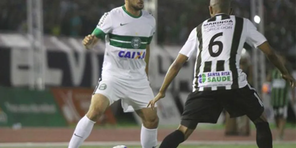 Imagem ilustrativa da imagem Maringá vence Coritiba por 2 a 1 e abre vantagem