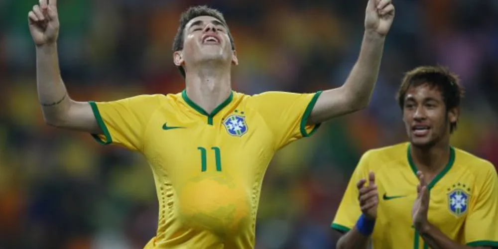 Imagem ilustrativa da imagem Brasil goleia por 5 a 0 no último amistoso antes da Copa