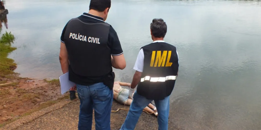 Imagem ilustrativa da imagem Corpo é encontrado em rio com pedras na barriga