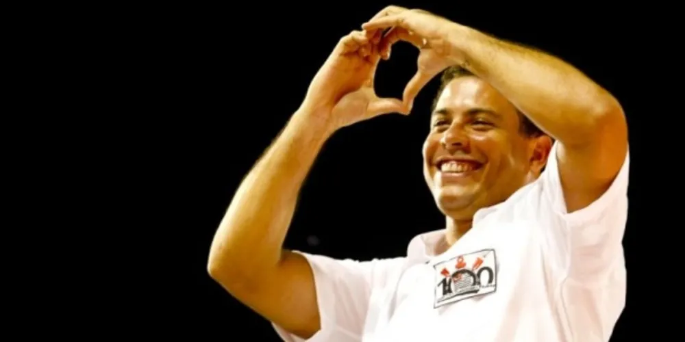 Imagem ilustrativa da imagem Ronaldo causa furor entre integrantes da Gaviões da Fiel