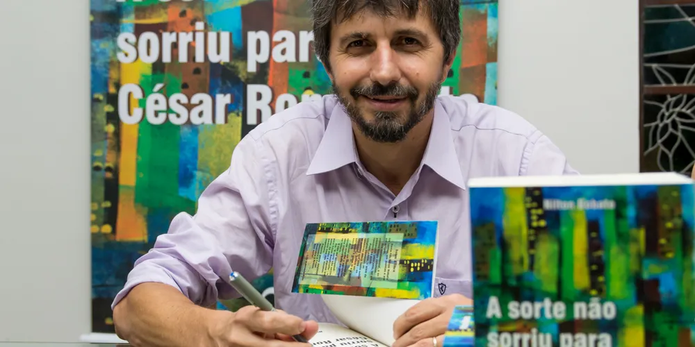 Imagem ilustrativa da imagem Nilton Bobato lança seu primeiro romance em Ponta Grossa