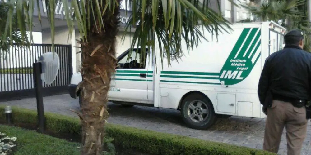 Imagem ilustrativa da imagem Homem é morto a facadas em edifício de luxo