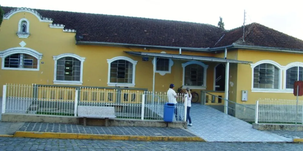 Imagem ilustrativa da imagem Árvore cai sobre lenhador que morre em hospital 