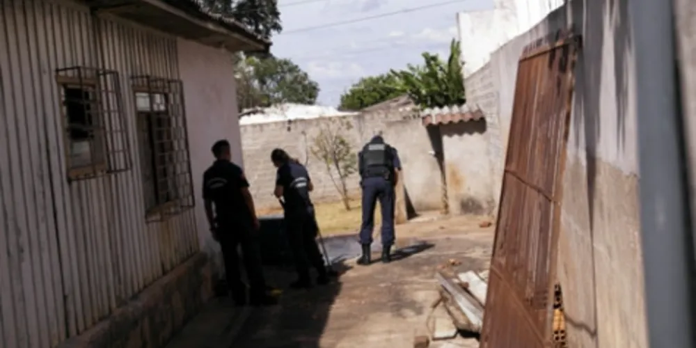 Imagem ilustrativa da imagem Advogado mata filha à facadas e comete suicídio